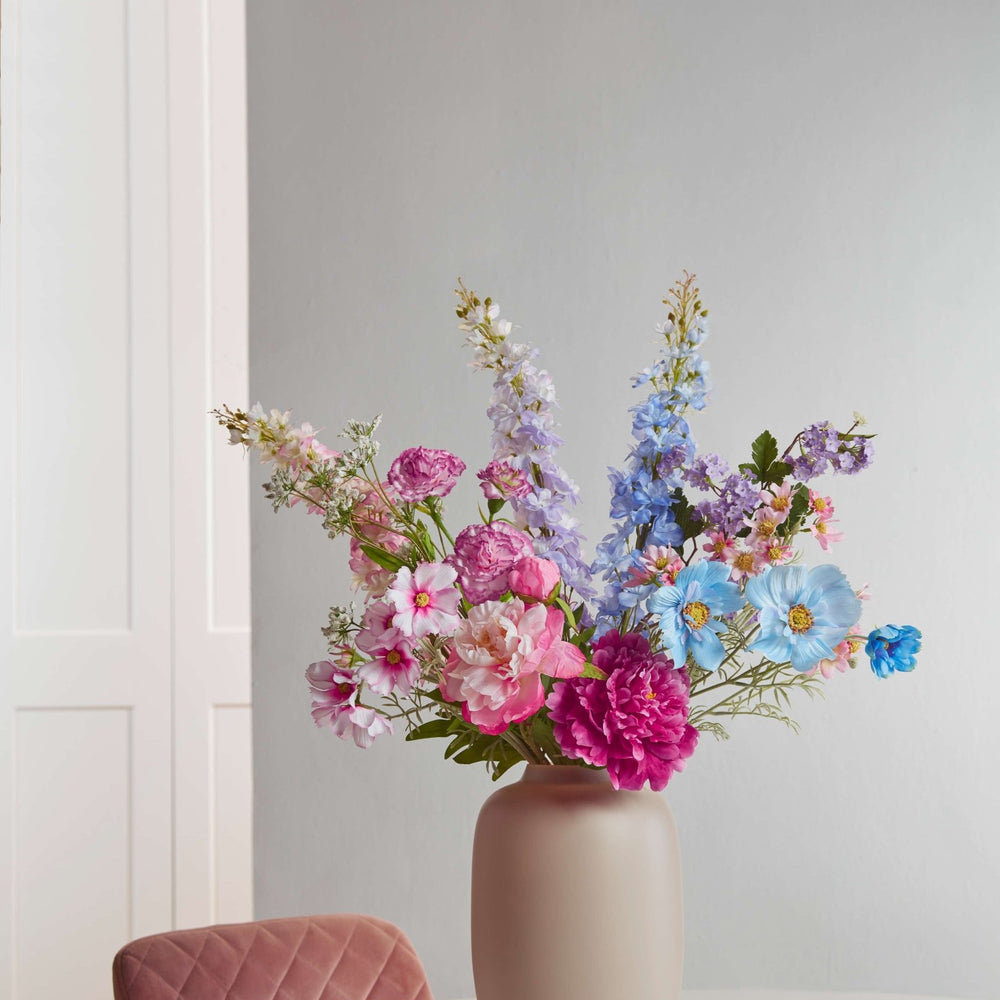
                  
                    Dreamy Delphinium | M - Lila Flowers
                  
                