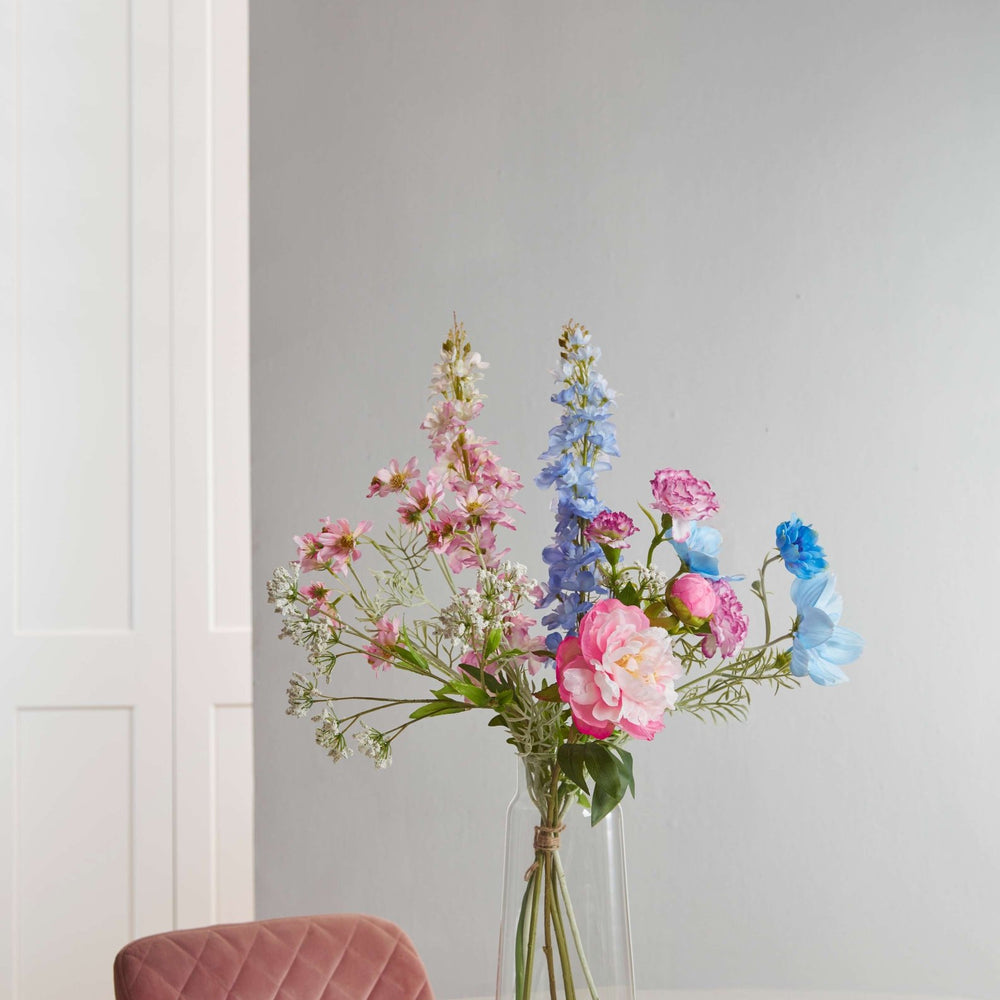 
                  
                    Dreamy Delphinium | M - Lila Flowers
                  
                