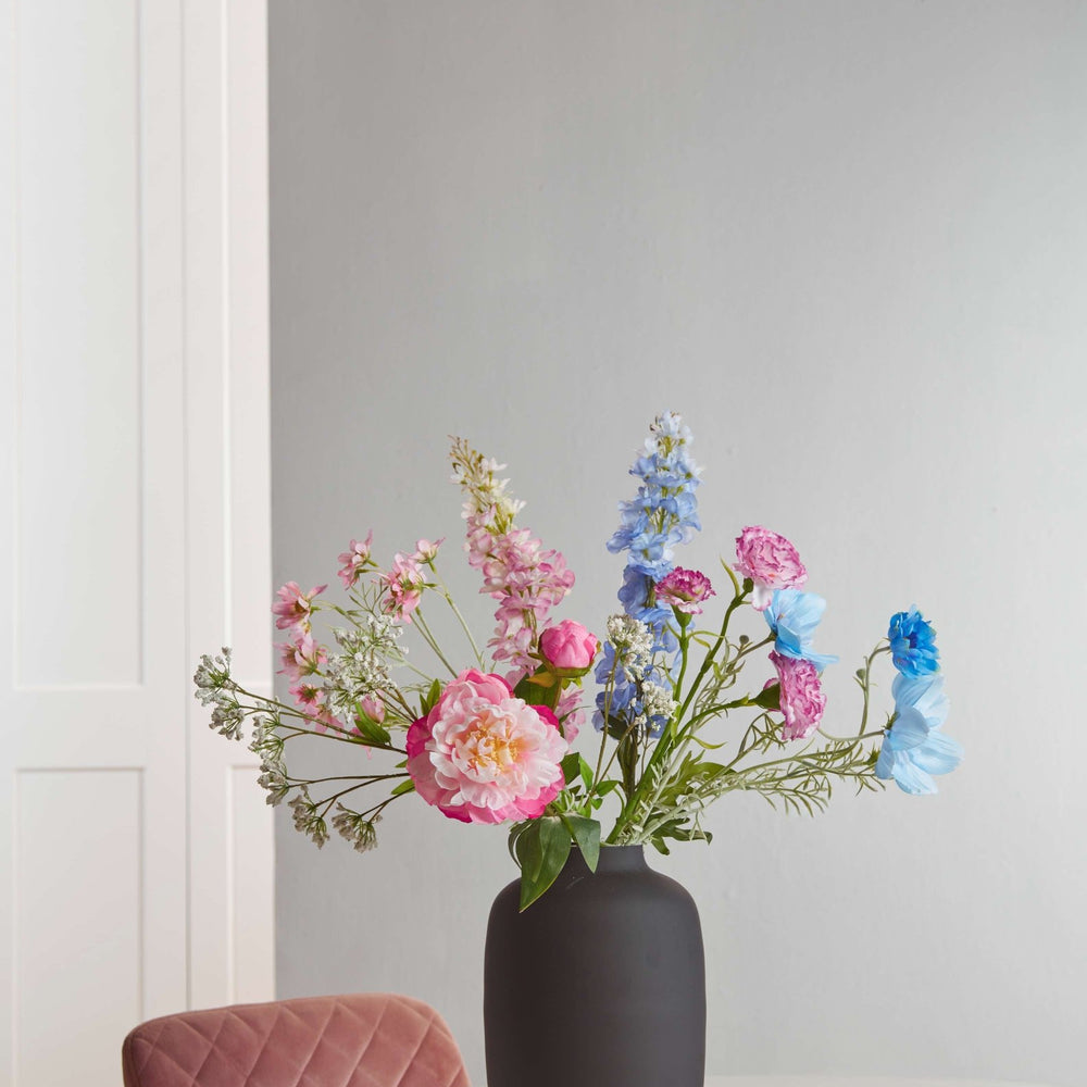 
                  
                    Dreamy Delphinium | M - Lila Flowers
                  
                