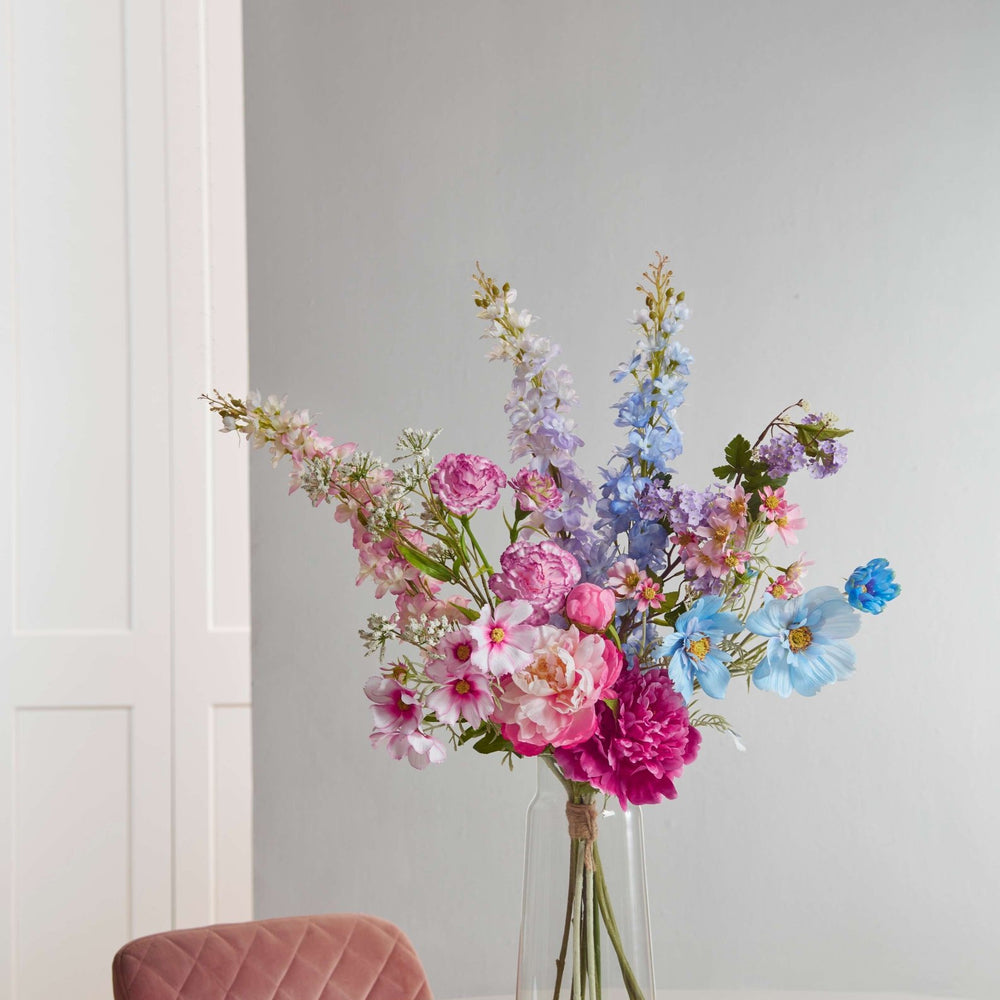 
                  
                    Dreamy Delphinium | M - Lila Flowers
                  
                